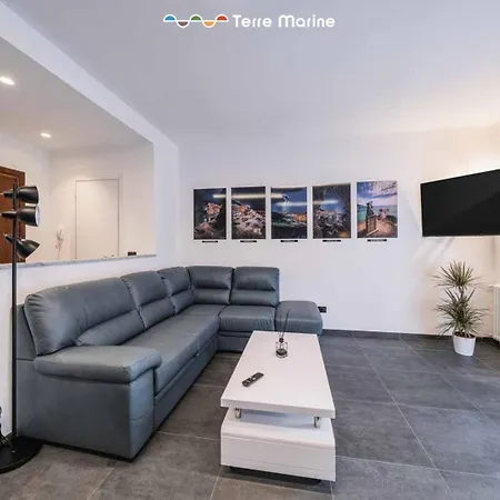 Onde Di Luce, Terre Marine Apartment